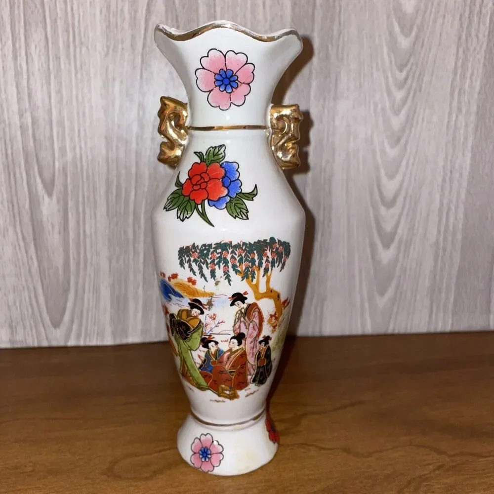 Vintage Japanese Porcelain Vase Geishas Cherry Blossoms Gold Trim 8 Inches